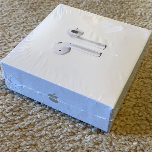 Apple AirPods Generation 2 - Sealed never opened